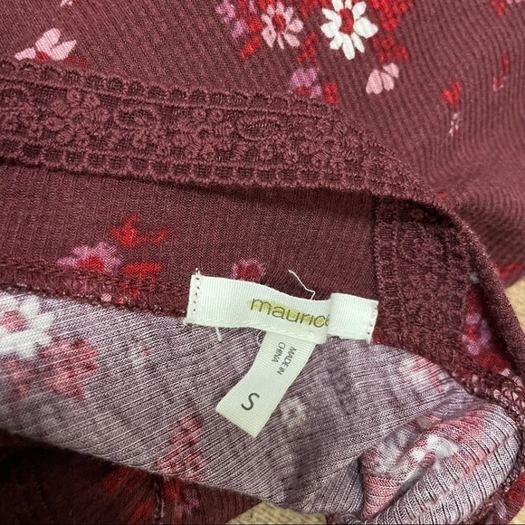 Maurice's Red Floral Long Sleeve Blouse Size Small - Picture 3 of 4